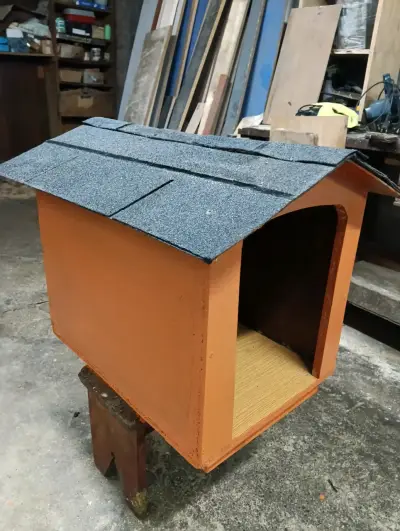 Casa de madera para perro mediana - miniatura 2