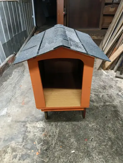 Casa de madera para perro mediana - miniatura 3