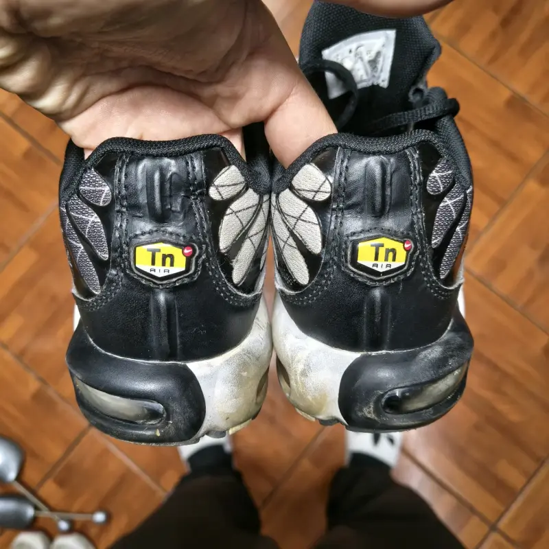 Zapatillas deportivas Nike TN Grid negras y grises - 3