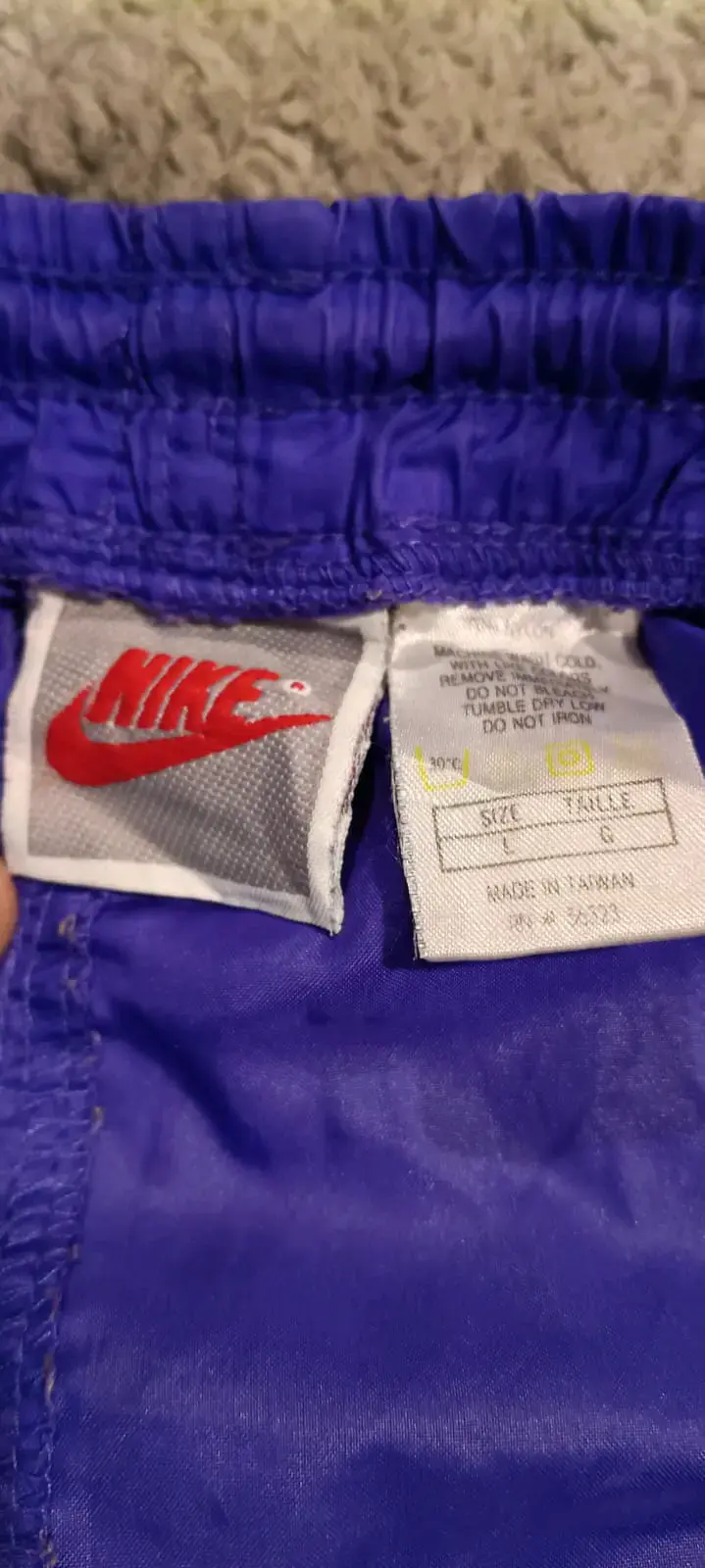 Buzo Nike morado talla L - 4