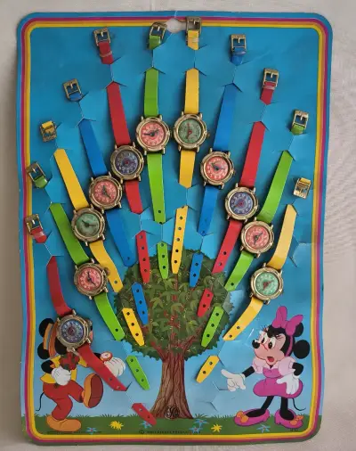 Relojes Vintage  infantiles de juguete Años 70 - miniatura 1