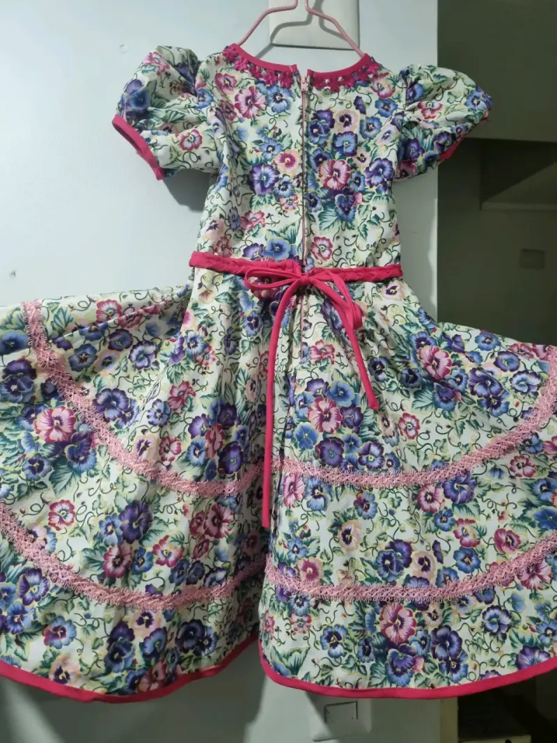 Vestido infantil floral con encaje - 2