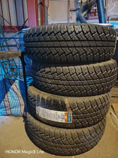 Se vende las 4 en 470.000 son aros 16 - miniatura 1