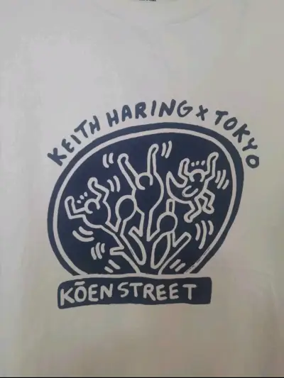 Polera Uniqlo Keith Haring Blanca Talla M - miniatura 4