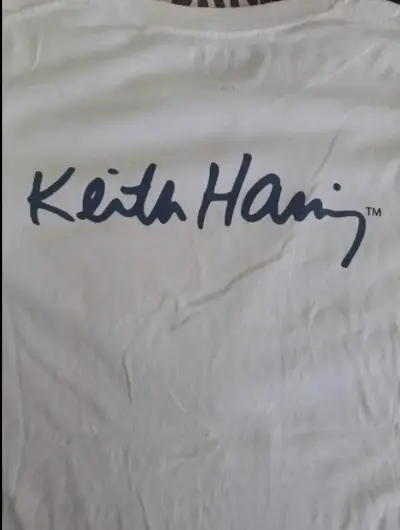 Polera Uniqlo Keith Haring Blanca Talla M - miniatura 5