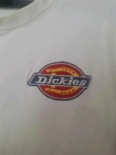 Polera blanca Dickies con logo bordado - miniatura 3