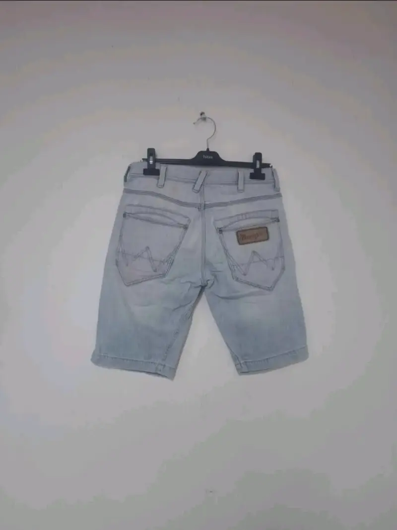 Shorts de mezclilla Wrangler Crank para hombre - 2