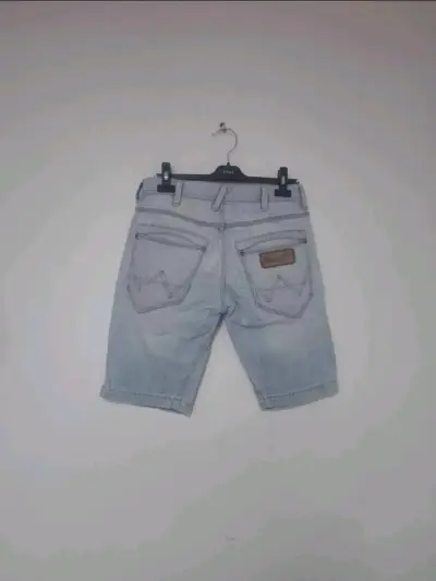 Shorts de mezclilla Wrangler Crank para hombre - miniatura 2