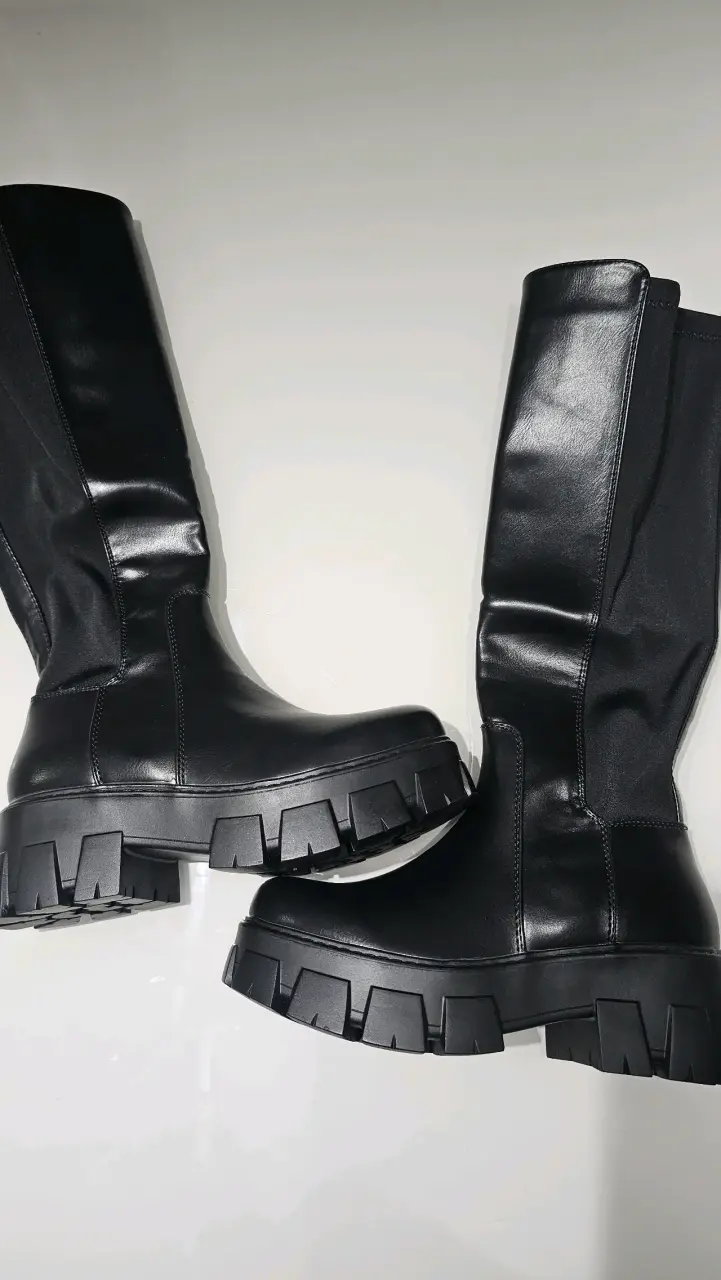 Botas negras para mujer con suela gruesa nro 35 - 4