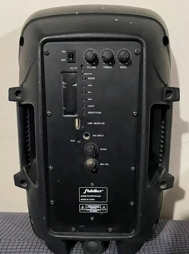 Parlante portátil Fiddler con entrada USB y SD - 1