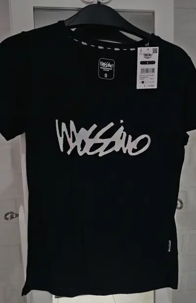 Polera negra Mossimo  con logo holográfico - miniatura 1