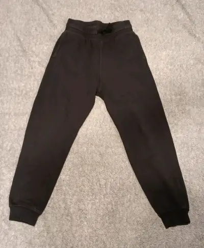 Buzo negro H&M para niño - miniatura 1