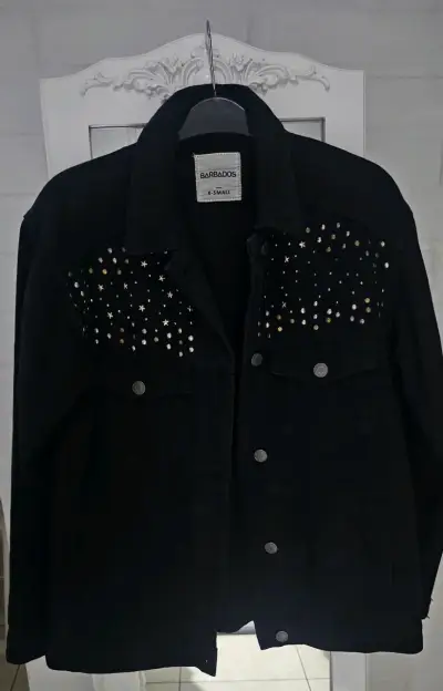 Chaqueta negra con tachas Barbados - miniatura 1