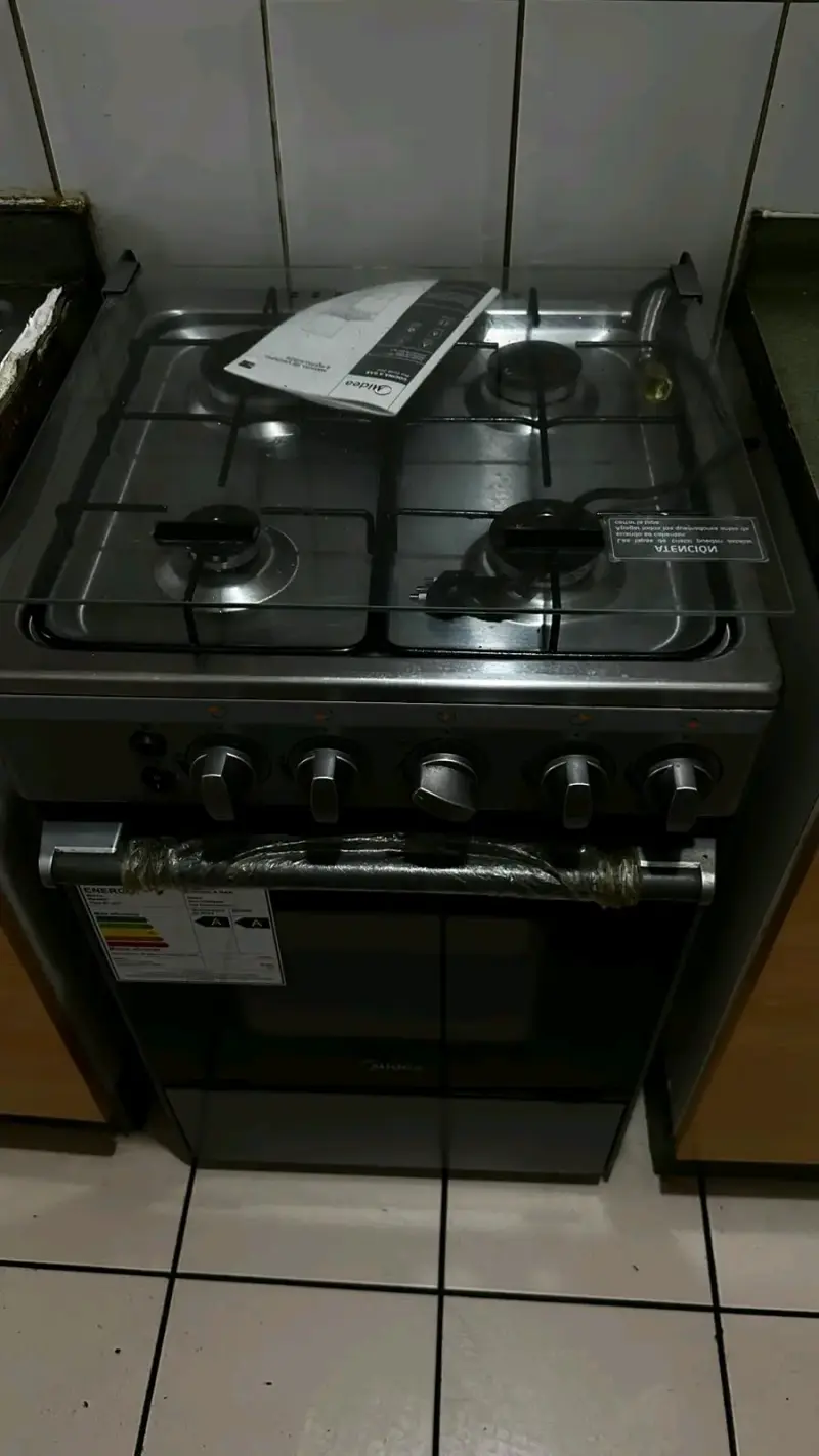 Cocina a gas Midea con 4 quemadores - 2