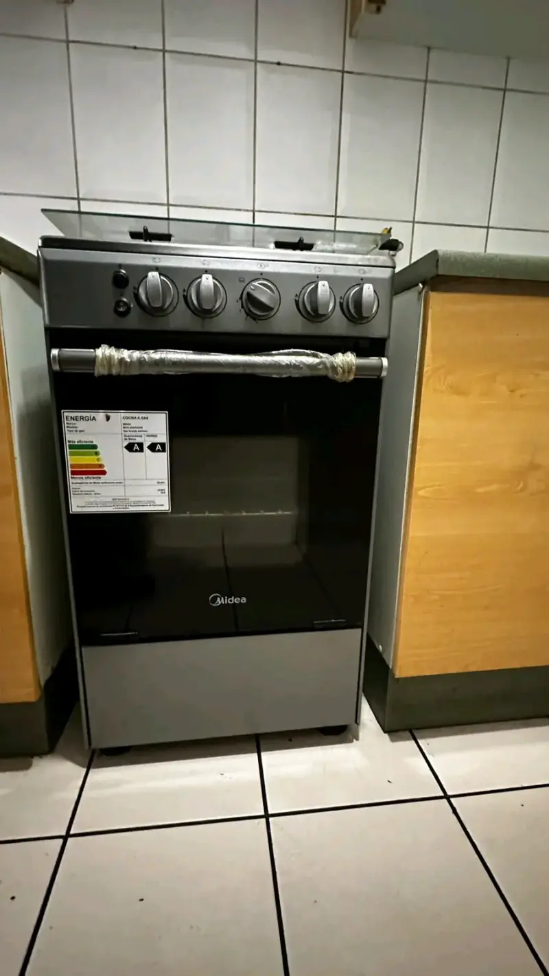 Cocina a gas Midea con 4 quemadores - 3