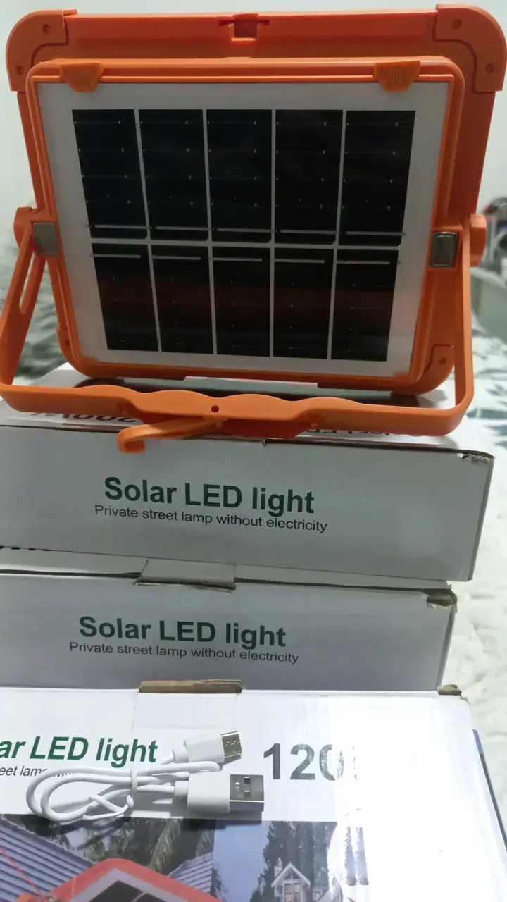 Luz LED Solar 1200W para Exteriores - 2
