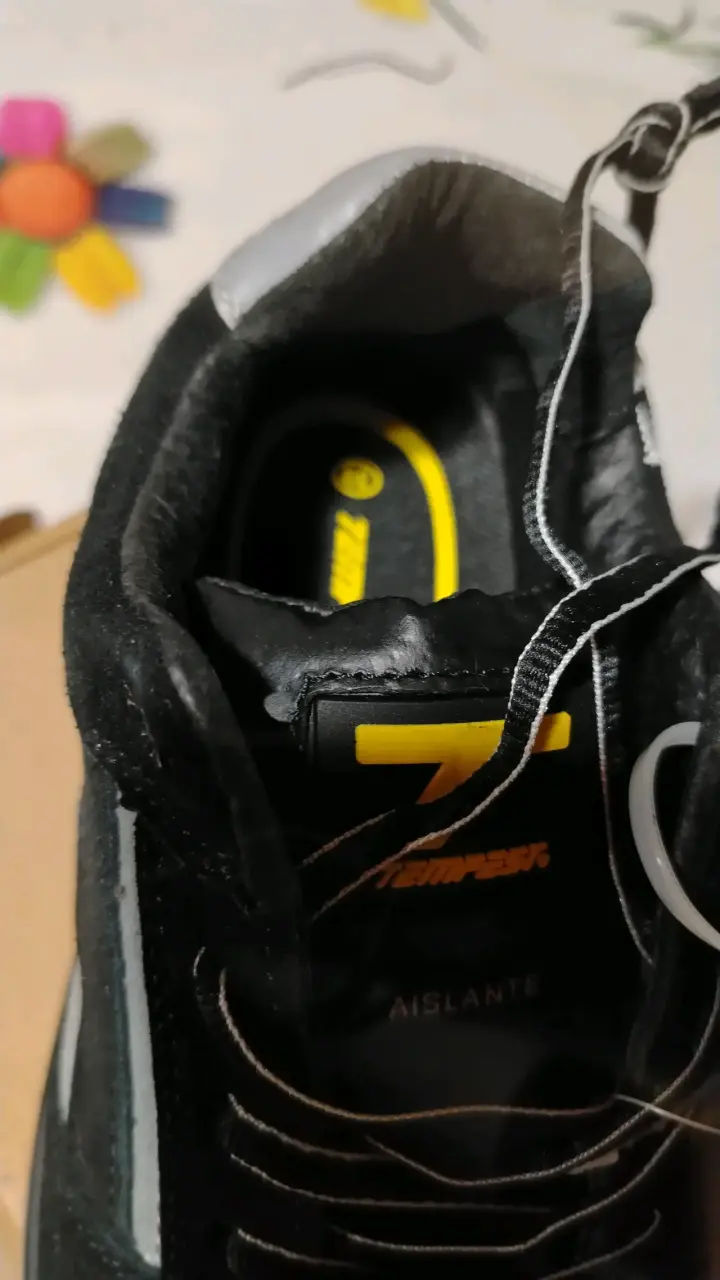 Zapatillas de seguridad negras y grises - 3