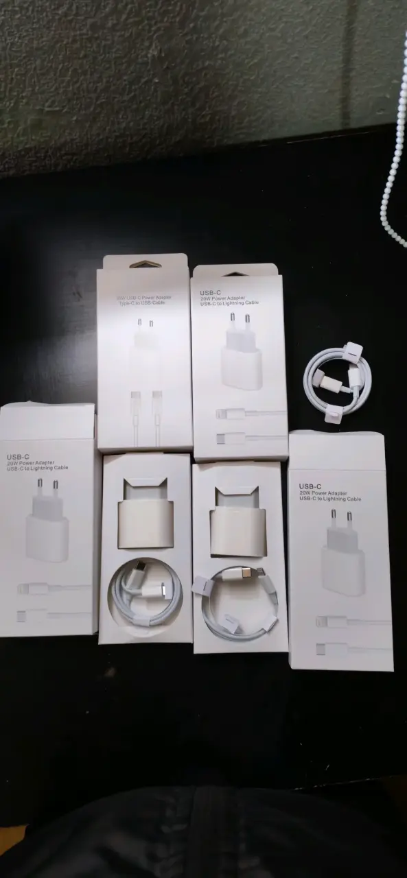 Cargador USB-C 20W con Cable Lightning - 1