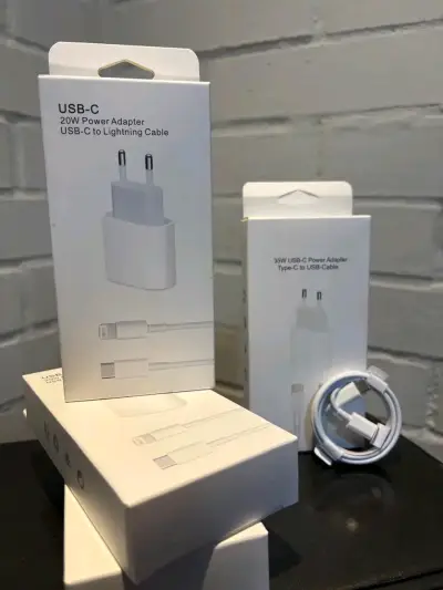 Cargador USB-C 20W con Cable Lightning - miniatura 2