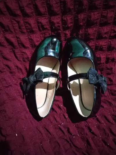 Zapatos de charol número 29 - miniatura 1