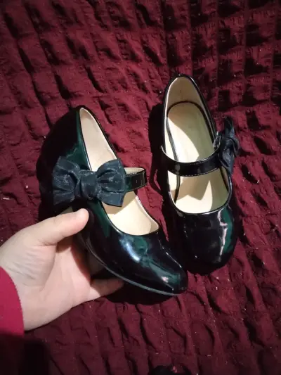 Zapatos de charol número 29 - miniatura 4