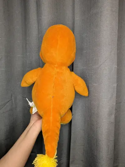 Peluche Charmander Pokémon grande - miniatura 3