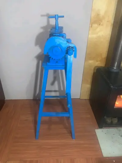 Laminadora de metal manual azul - miniatura 4