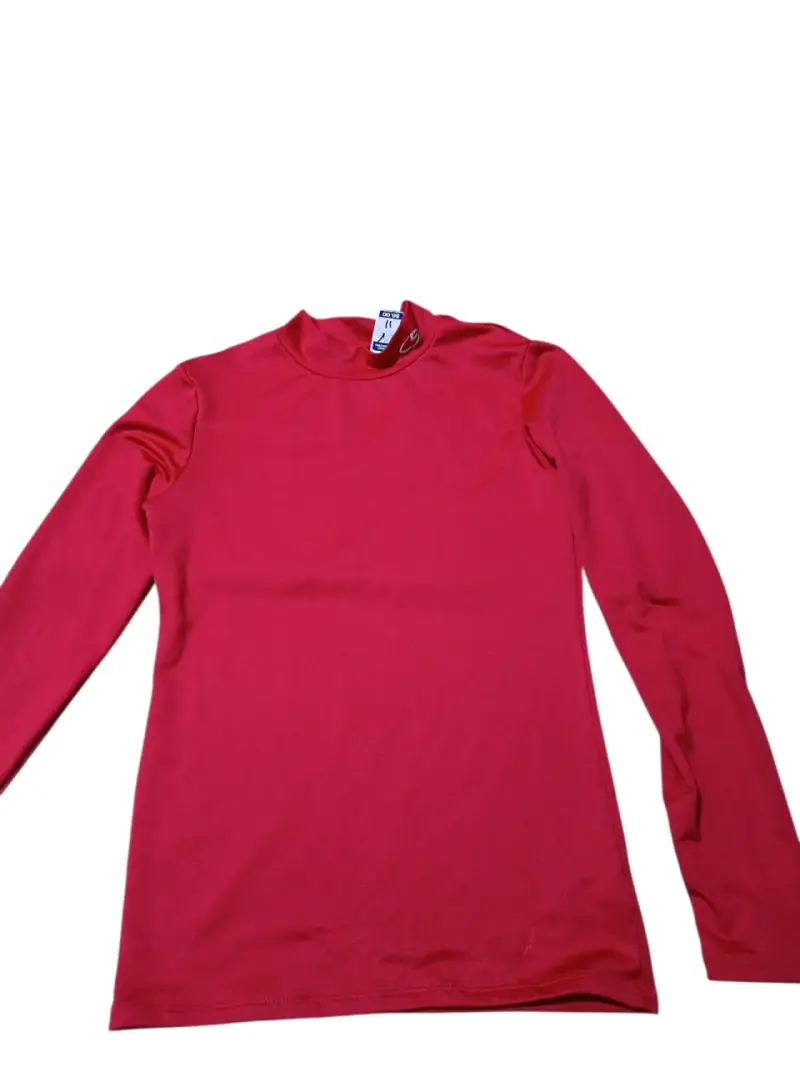 Polera de cuello alto roja para mujer