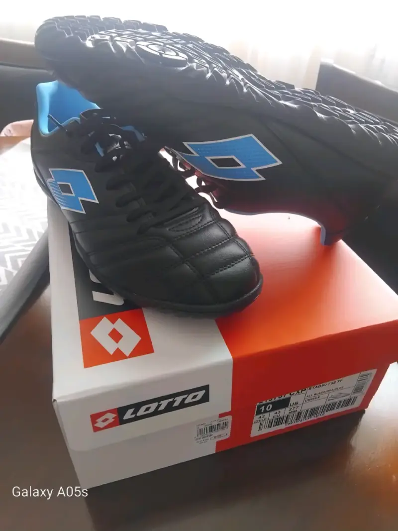 Zapatillas de fútbol Lotto