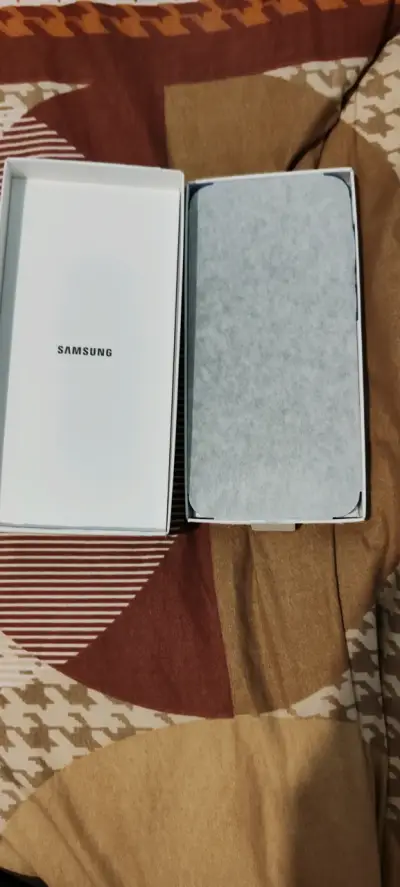 Samsung Galaxy A57 5G nuevo en caja - miniatura 2