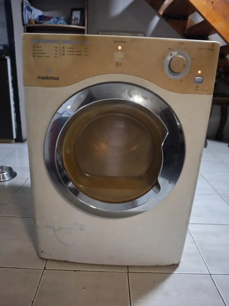 Secadora de ropa Mademsa en buen estado - 1