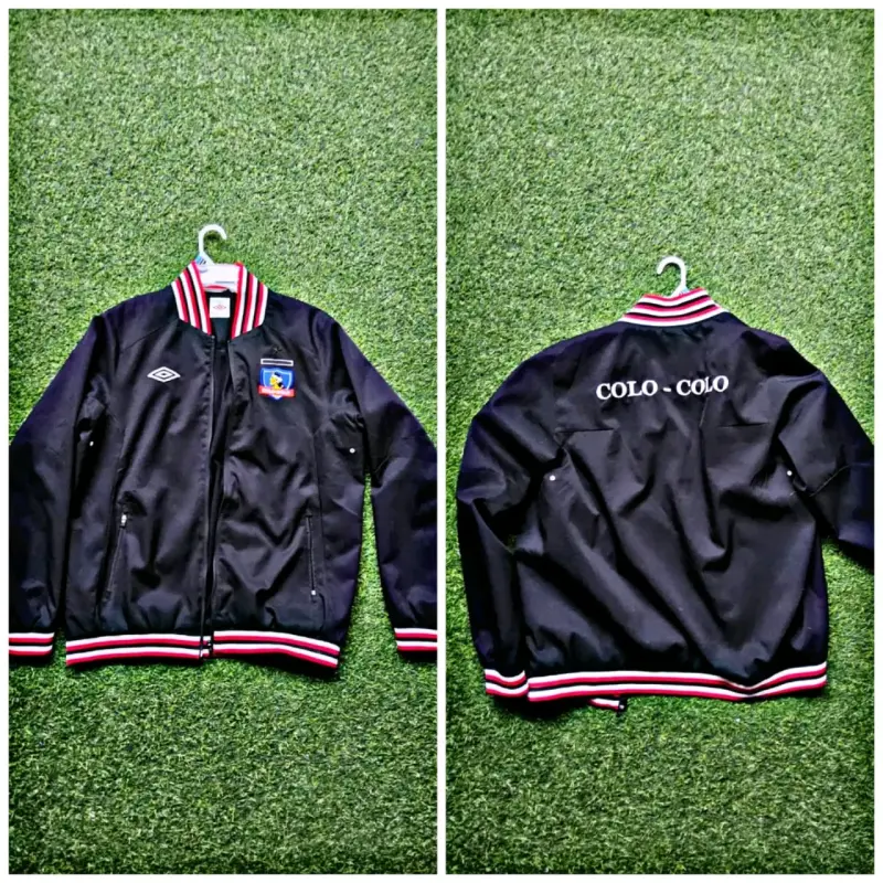 Chaqueta deportiva Colo-Colo Umbro negra