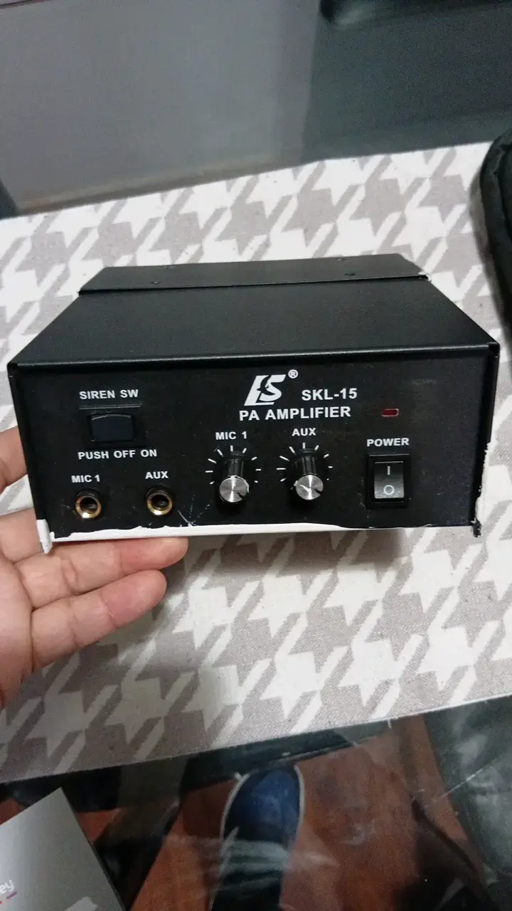 Amplificador PA SKL-15 con entrada auxiliar - 1