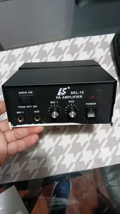 Amplificador PA SKL-15 con entrada auxiliar - miniatura 1