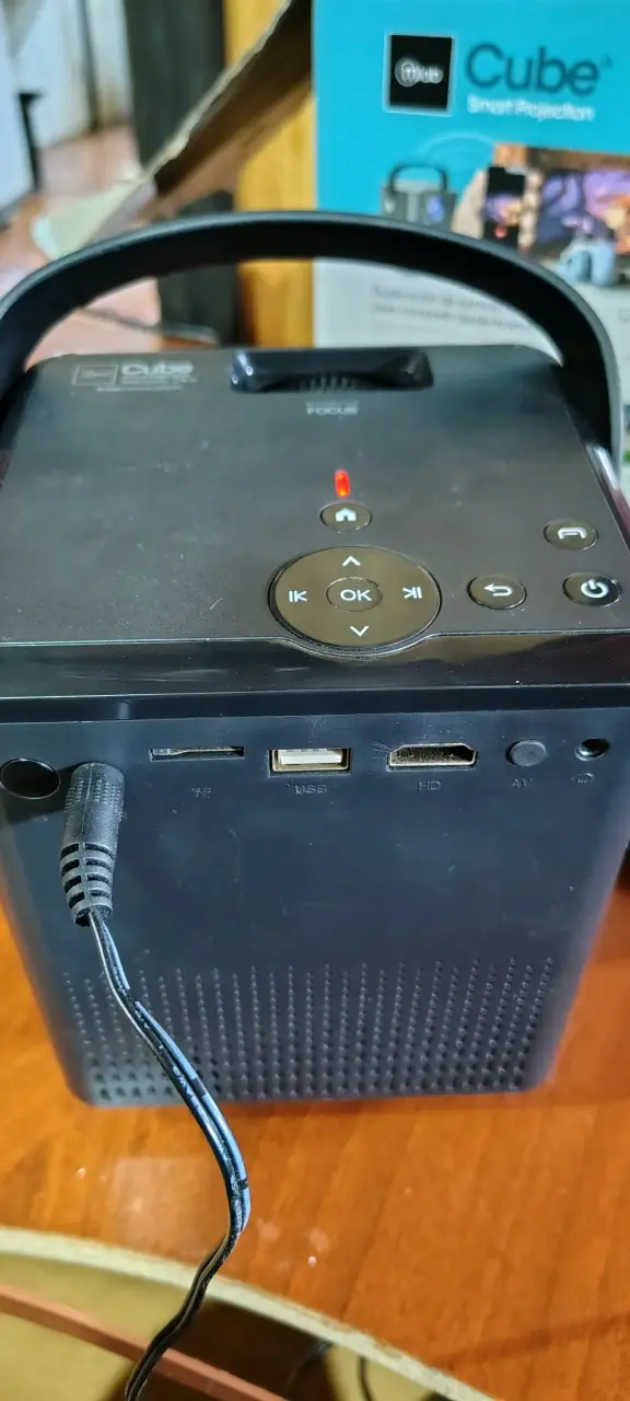 Proyector Mlab Cube Smart con WiFi y 1080p - 4