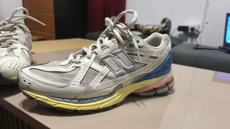 Zapatillas deportivas New Balance 1906U - 2