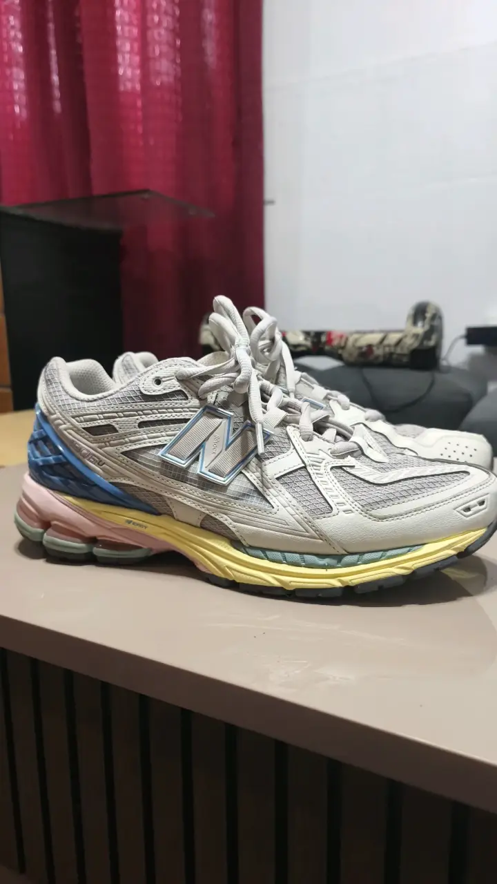 Zapatillas deportivas New Balance 1906U - 5