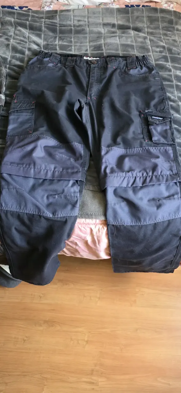 Pantalones UBERMANN cargo - 2