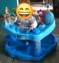 Centro de actividades para bebé azul con juguetes - miniatura 1