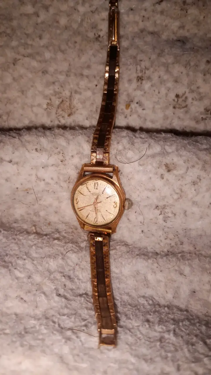 Reloj vintage Technos chapado en oro - 1