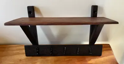 Perchero Rústico con Duelas de Roble con Repisa - miniatura 3