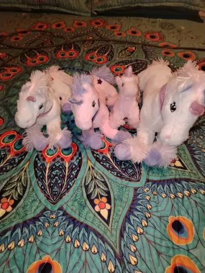 Colección de peluches variados para niños - miniatura 4