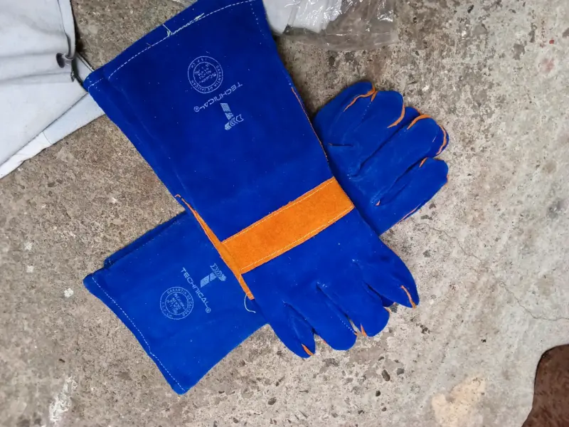Traje de cuero completo más guantes - 2