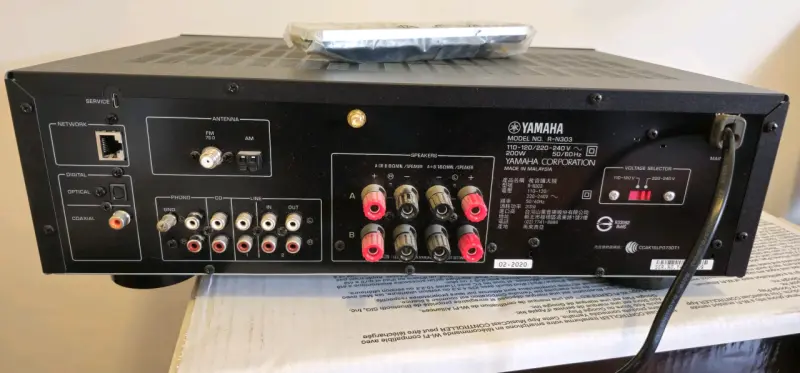 Receptor de Sonido Yamaha R-N303 con MusicCast - 2