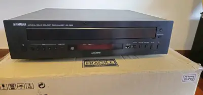 Reproductor de CD Yamaha CD-C600 con control remoto - miniatura 2