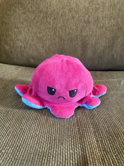 Pulpo de peluche reversible - miniatura 1