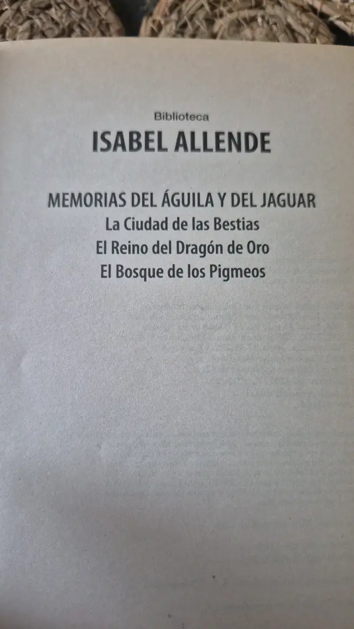Libro 'Memorias del Águila y del Jaguar' de Isabel Allende - 2