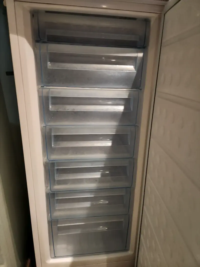 Refrigerador vertical Maigas - 2