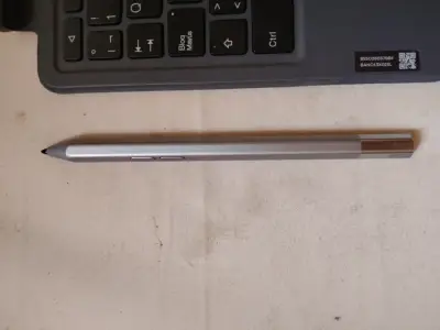 Tablet Lenovo con teclado y lápiz óptico - miniatura 4