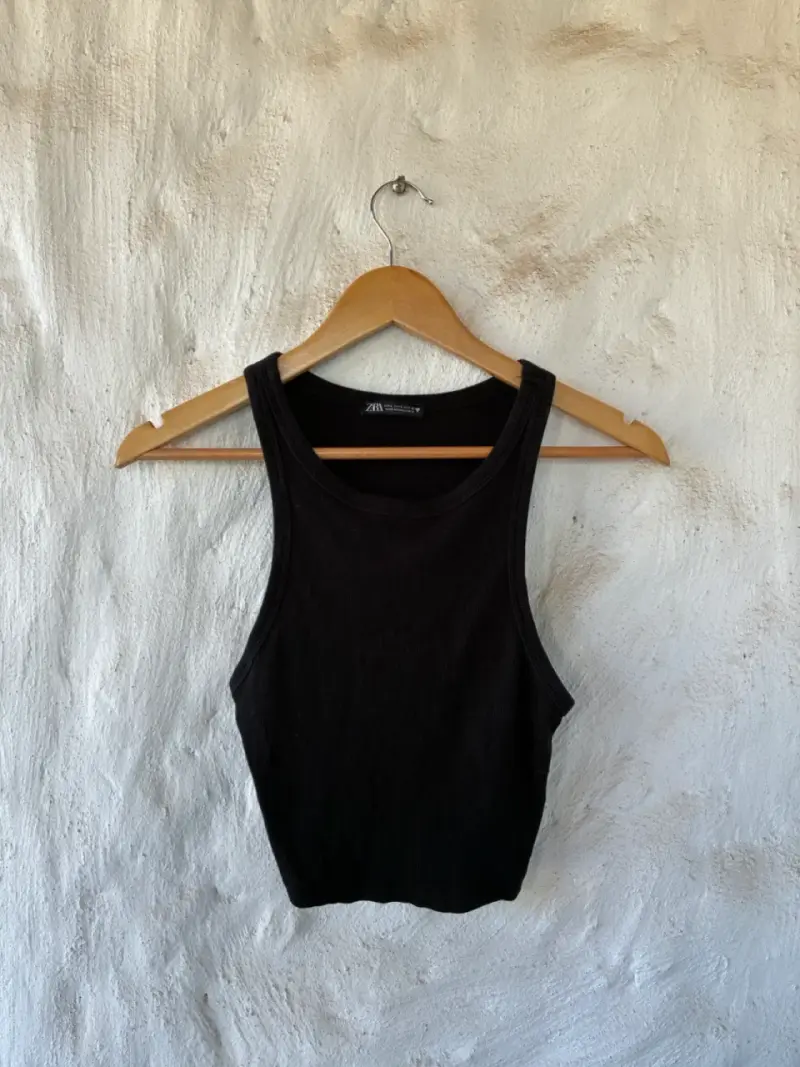 Top Zara negro
